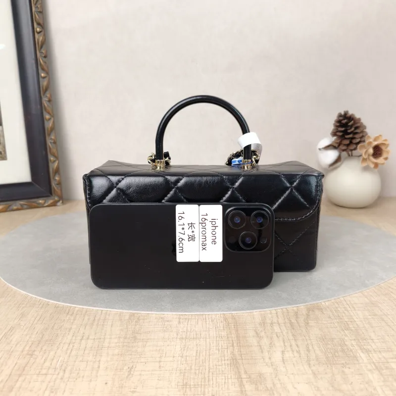 Chanel Crossbody Bag23k Box Bag Black CC alfskin22 × 9 × 10.5 cm — cover view 6 of 6