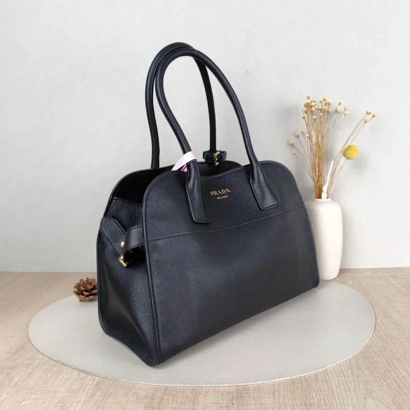 PRADA Tote Bag Black Calfskin One Size 32 × 15 × 22 cm — cover view 4 of 5