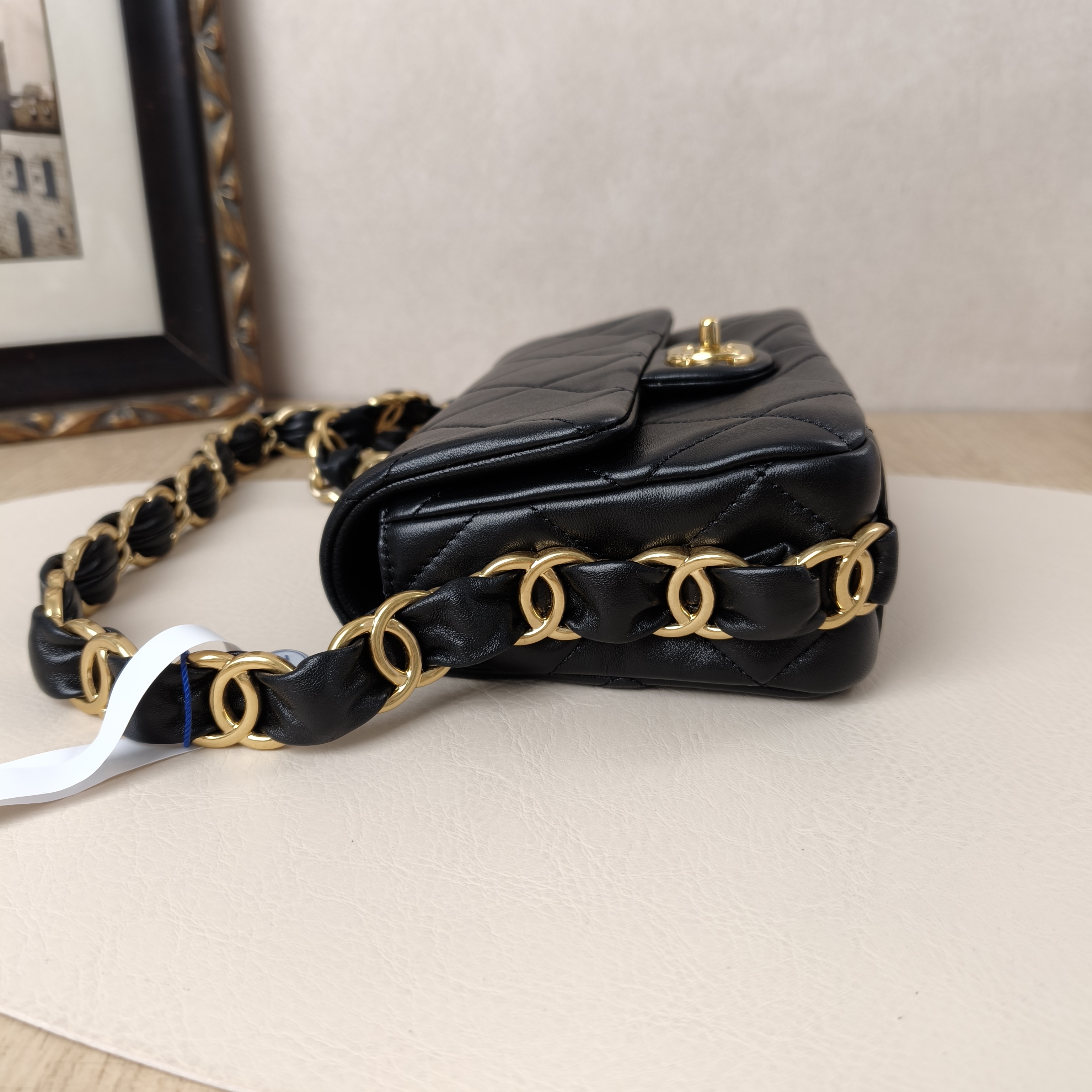 Chanel Crossbody Bagcf Collection Crossbody Bag Black with Gold-Tone Hardware Lambskin One Size20 × 6 × 12 cm — cover view 3 of 10