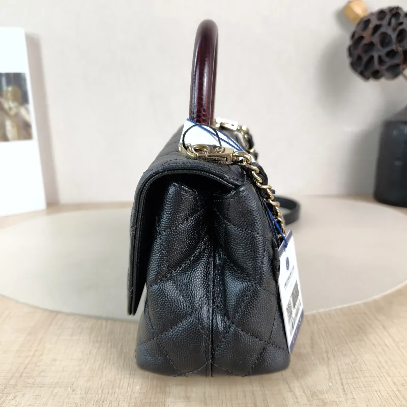 Chanel Top Handle Bag Coco Handle​ Black Grained Calfskin Mini 19 × 9 × 13 cm — detail view 5 of 12