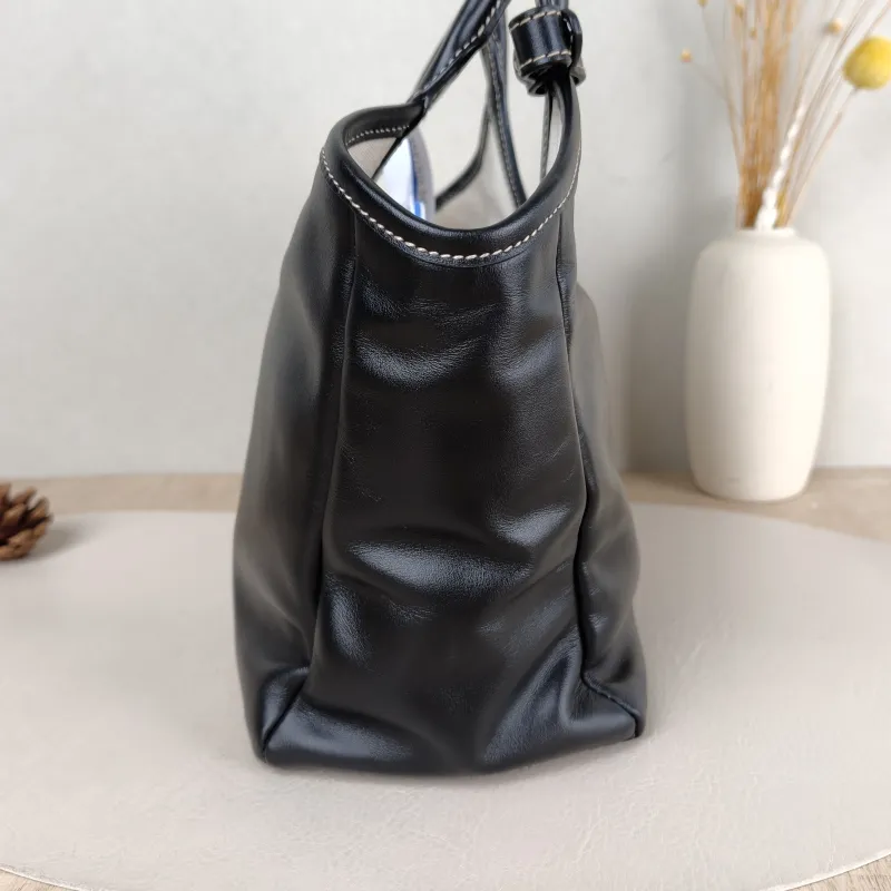Miumiu Shoulder Bag IVY Tote Shopping Tote Black CC alfskin Small 22 × 12 × 23.5 cm — detail view 6 of 13