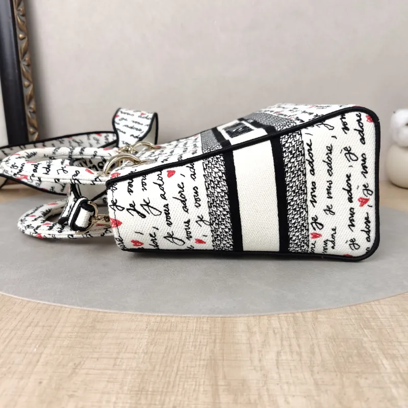 DIOR Top Handle Bag Lady Lady Dior Bag Colorblock Canvas Medium24 × 12 × 21 cm — detail view 5 of 14
