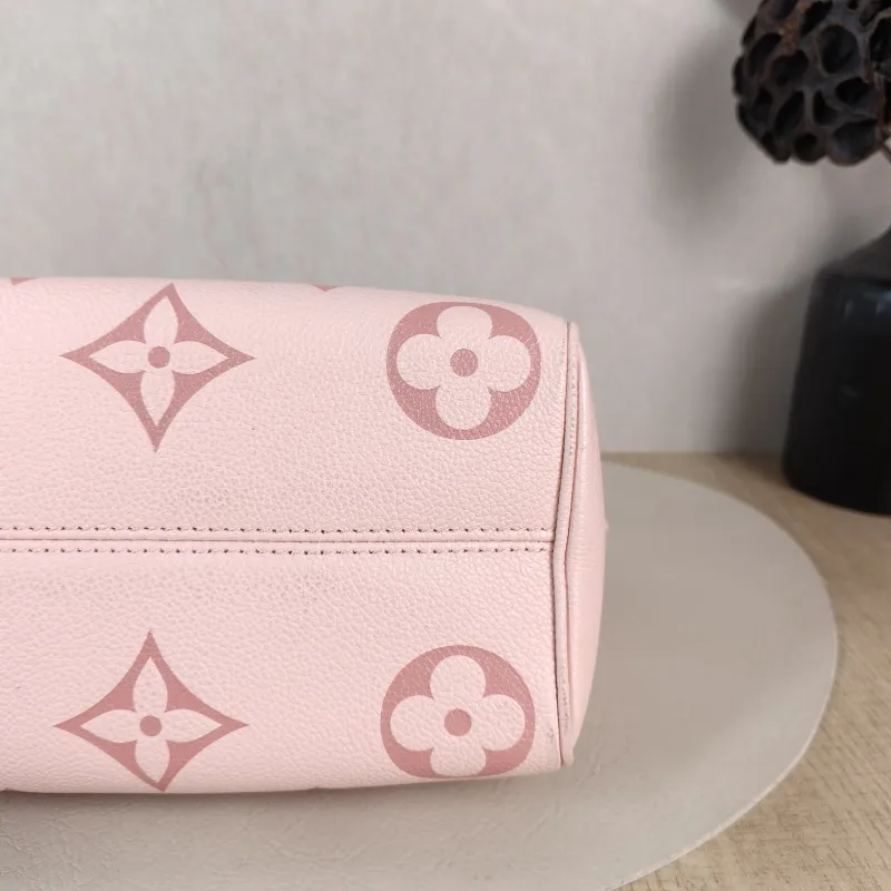 Louis Vuitton Crossbody Bag Speedy20 Pink Empreinte Embossed Calfskin Small 20.5 × 12 × 13.5 cm — detail view 8 of 10