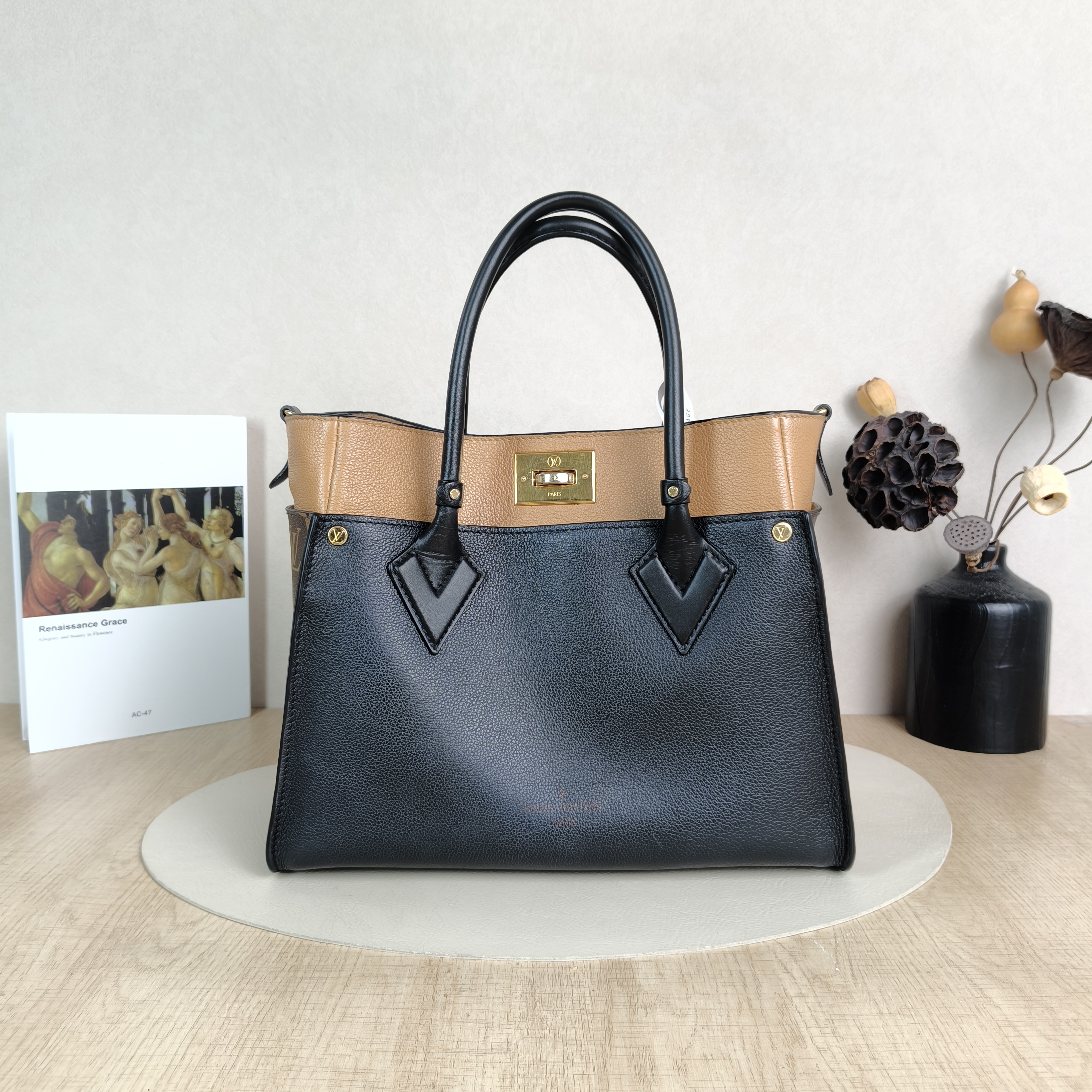 Louis Vuitton Shoulder Bag On My Side Black PVC · Calfskin Medium30.5 × 14 × 24.5 cm