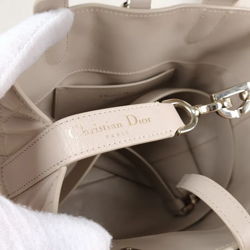 DIOR Top Handle Bag TOUJOURS Edition Beige Calfskin Small 18.5 × 12 × 18.5 cm — detail view 4 of 12