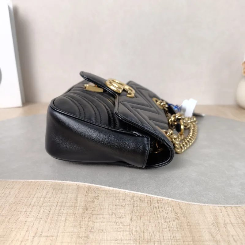 GUCCI Crossbody Bag GG Marmont Small Marmont 22 Black CC alfskin Small 22 × 6 × 13 cm — detail view 6 of 11