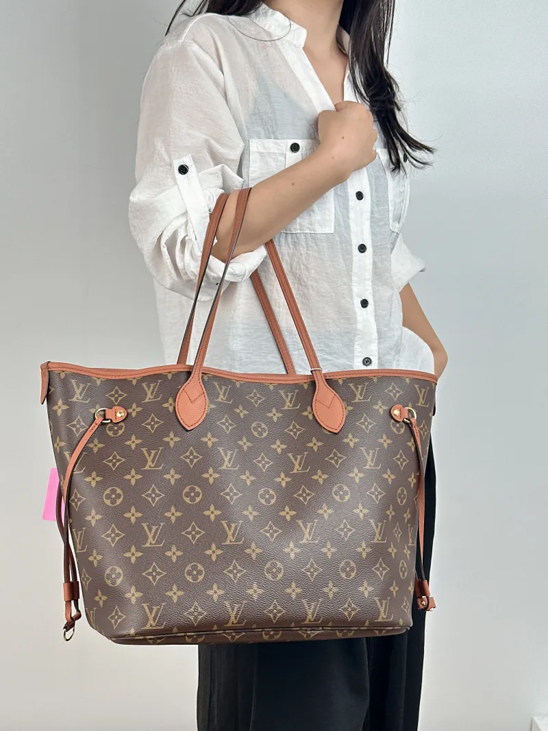 Louis Vuitton Shoulder Bag NEVERFULL INSIDE OUT PVC · Calfskin Medium 31 × 14 × 28 cm — on-model view 2 of 2