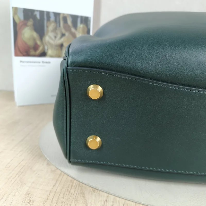 BALENCIAGA Crossbody Bag RODEO Green Calfskin Medium35 × 11 × 23.5 cm — detail view 8 of 12