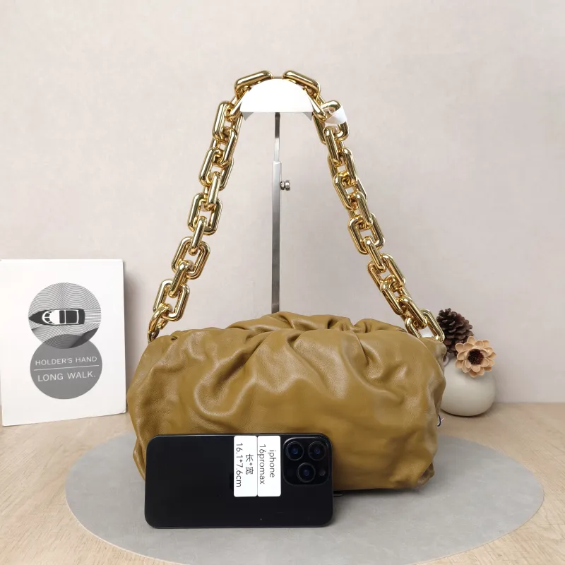 Bottega Veneta Shoulder Bag The Chain Pouch Yellow Calfskin One Size30 × 9 × 15 cm — cover view 3 of 5