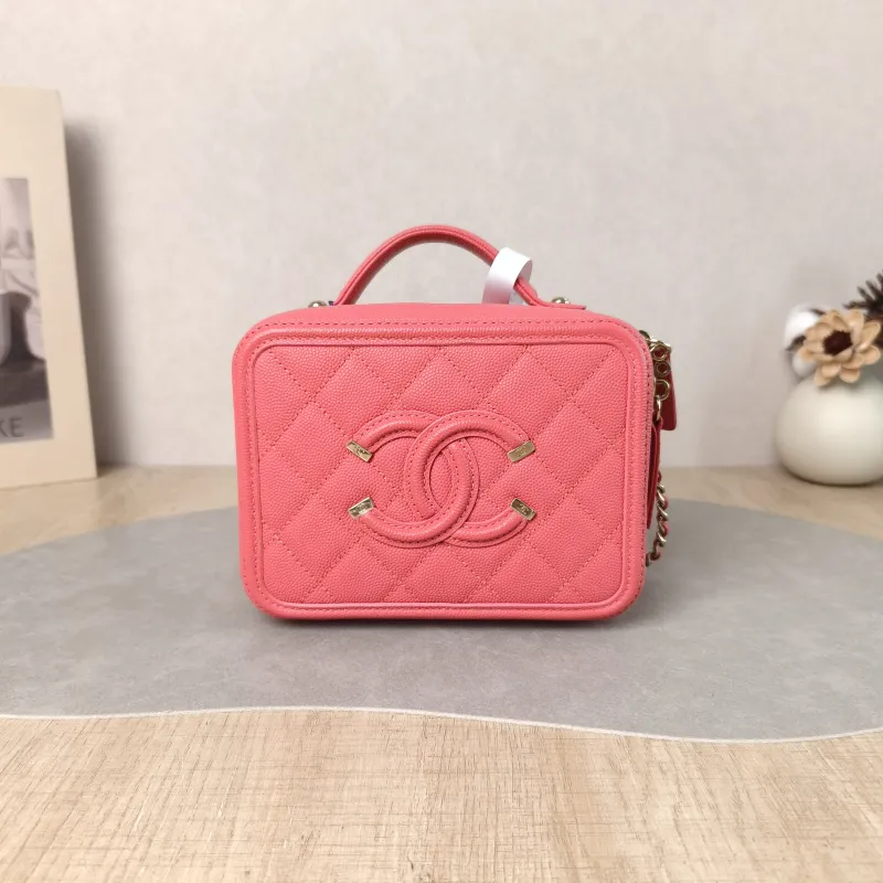 Chanel Crossbody Bag CC Filigree Vanity Cosmetic Bag Pink Grained Calfskin Small 17 × 7 × 13 cm 29