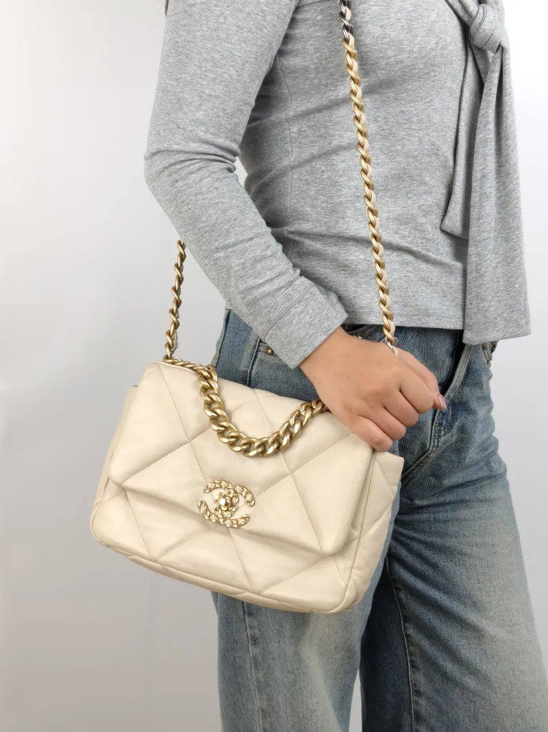 Chanel Crossbody Bag 19Bag Beige Lambskin Small 26 × 9 × 16 cm 30 — on-model view 2 of 3