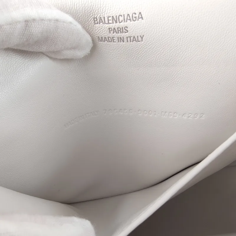 BALENCIAGA Crossbody Bag RODEO White Calfskinmini23 × 10 × 17 cm — detail view 4 of 16