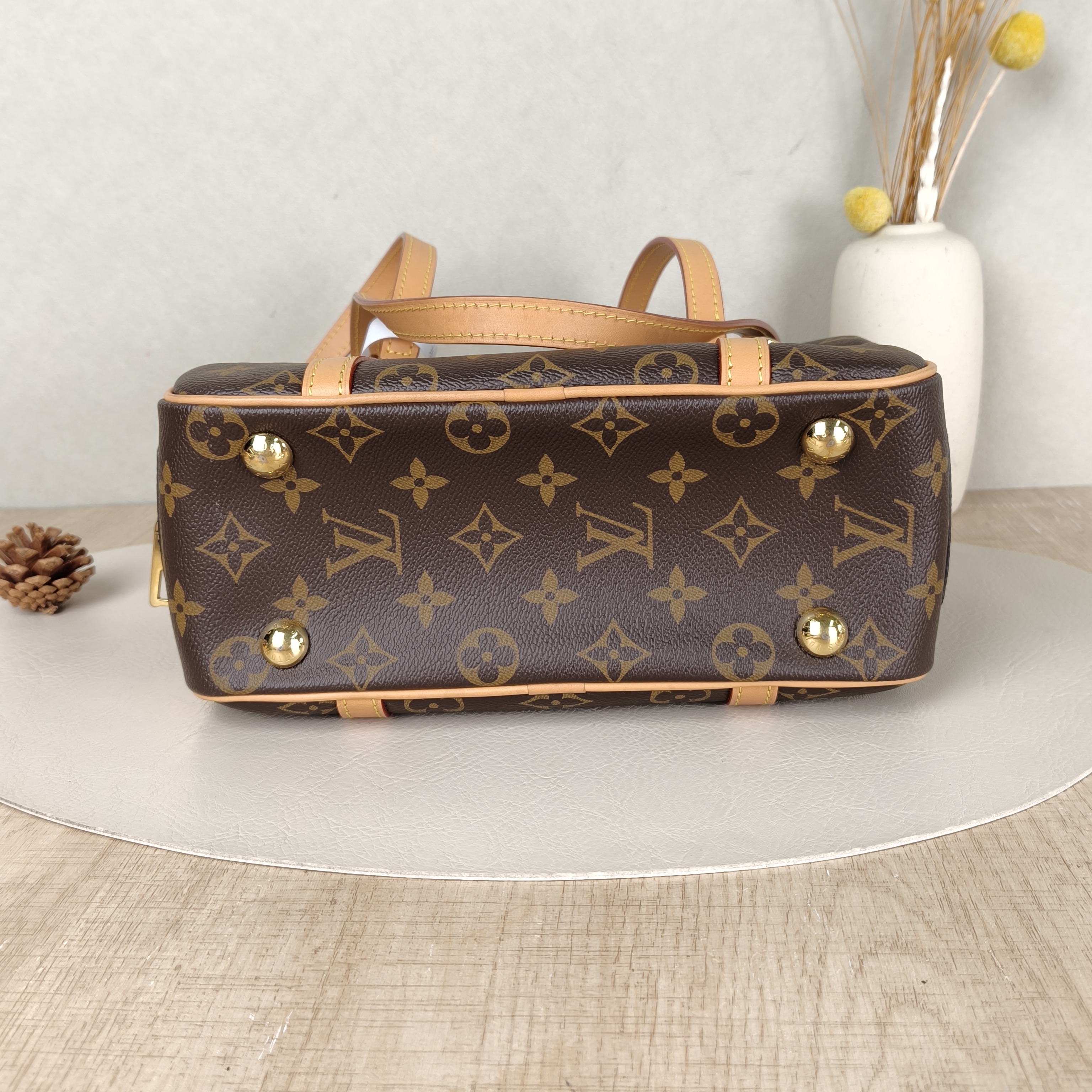 Louis Vuitton Shoulder Bagcite Monogram PVC One Size26 × 11 × 16 cm — cover view 2 of 5