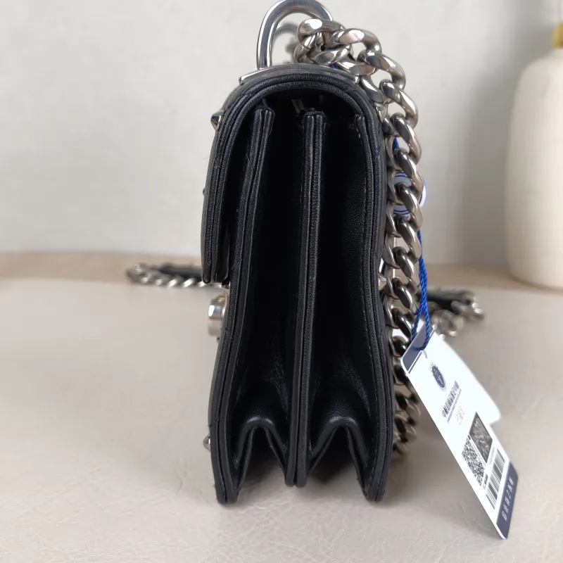 Miumiu Crossbody Bag Crossbody Bag Black Lambskin One Size20 × 4 × 13 cm — detail view 4 of 13