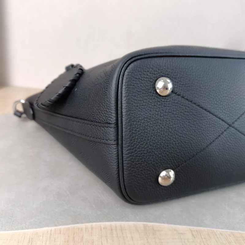Louis Vuitton Crossbody Bag Blossom Top Handle Bag Black Calfskin Small 20 × 12.5 × 20 cm — detail view 5 of 11