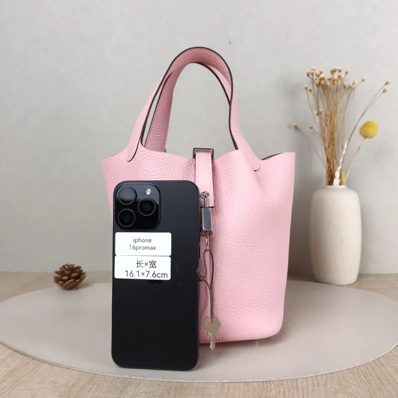 Hermès Top Handle Bag Picotin Lock 18 18 Pink Taurillon Clemence TC Calfskin Small 18 × 13 × 18 cm K — cover view 6 of 6