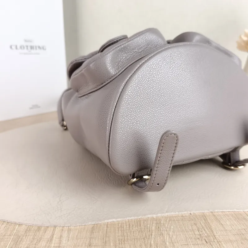 Chanel Backpack Duma Grey Grained Calfskin Medium 20.5 × 11.5 × 20 cm — detail view 9 of 11