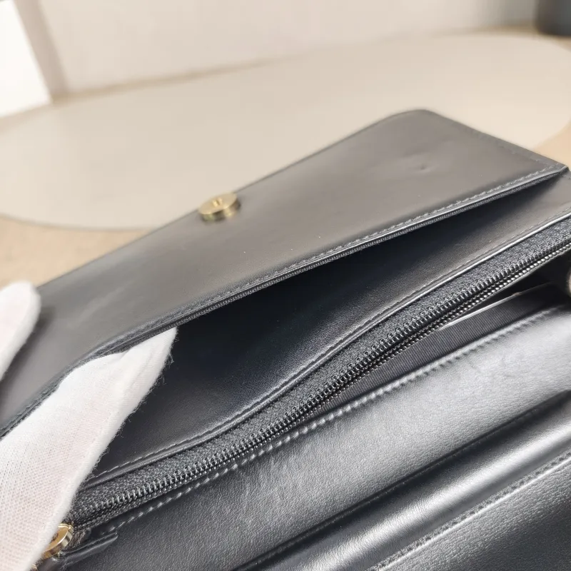 Chanel Crossbody Bag Le Boy​ WOC Black Grained Calfskinmini19.2 × 3.5 × 12.3 cm — detail view 8 of 14