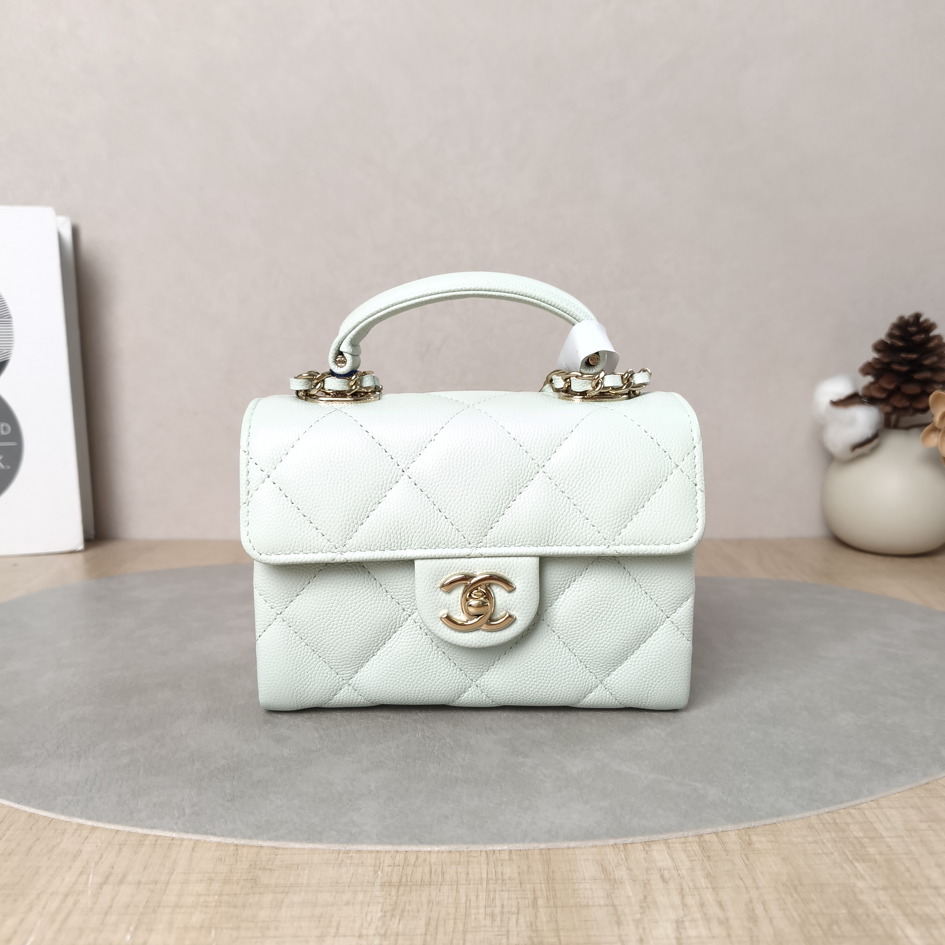 Chanel Crossbody Bag25s Top Handle Crossbody Bag Green Calfskin One Size15 × 7 × 11 cm