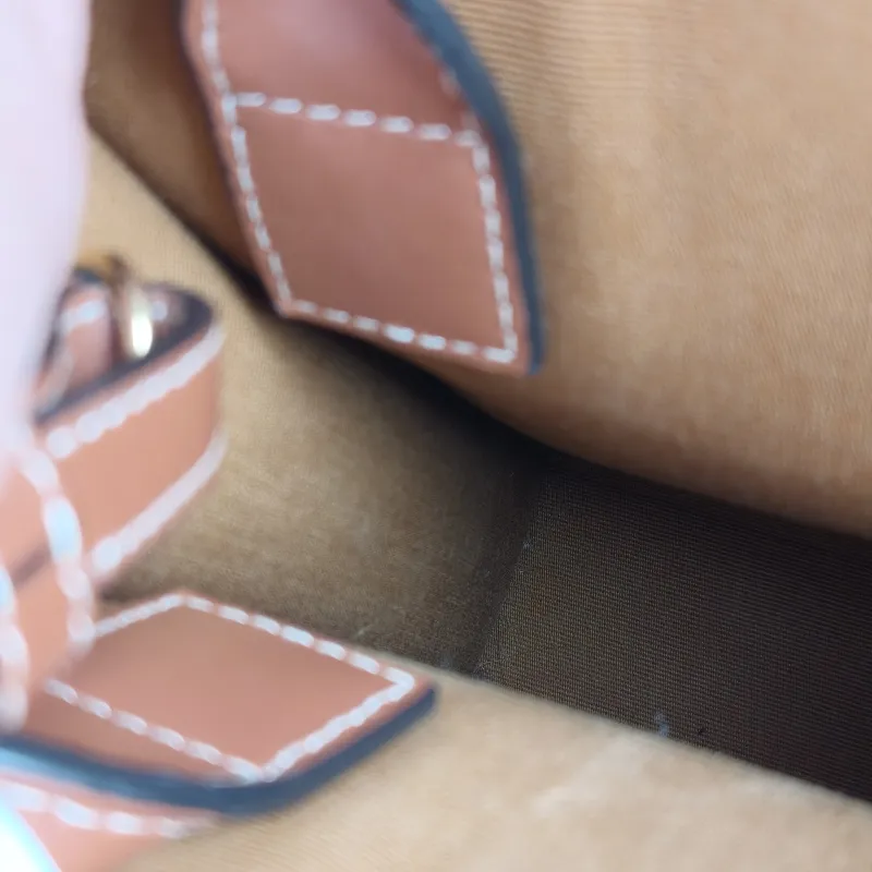 CELINE Crossbody Bag CABAS Mini Monogram PVC Mini 17 × 4 × 20.5 cm — detail view 1 of 9