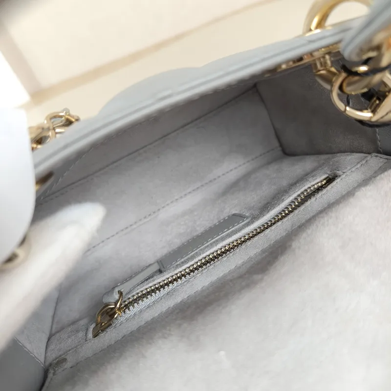 DIOR Crossbody Bag Lady Lady Dior Bag Grey Lambskinmini17 × 7 × 15 cm — detail view 4 of 12