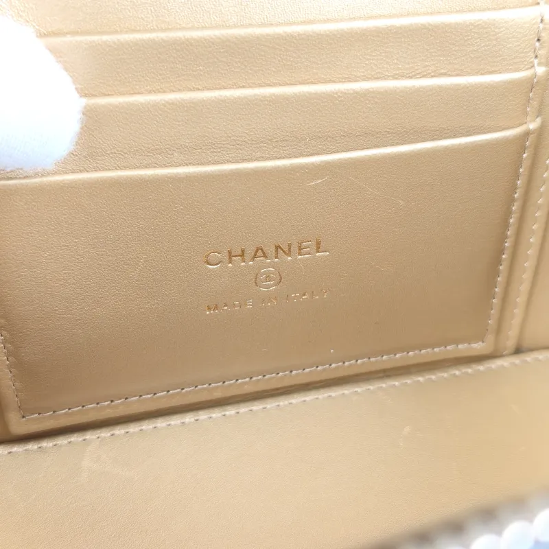 Chanel Crossbody Bag Edition Black Lambskin One Size 16 × 8 × 9.5 cm 32 — detail view 13 of 14