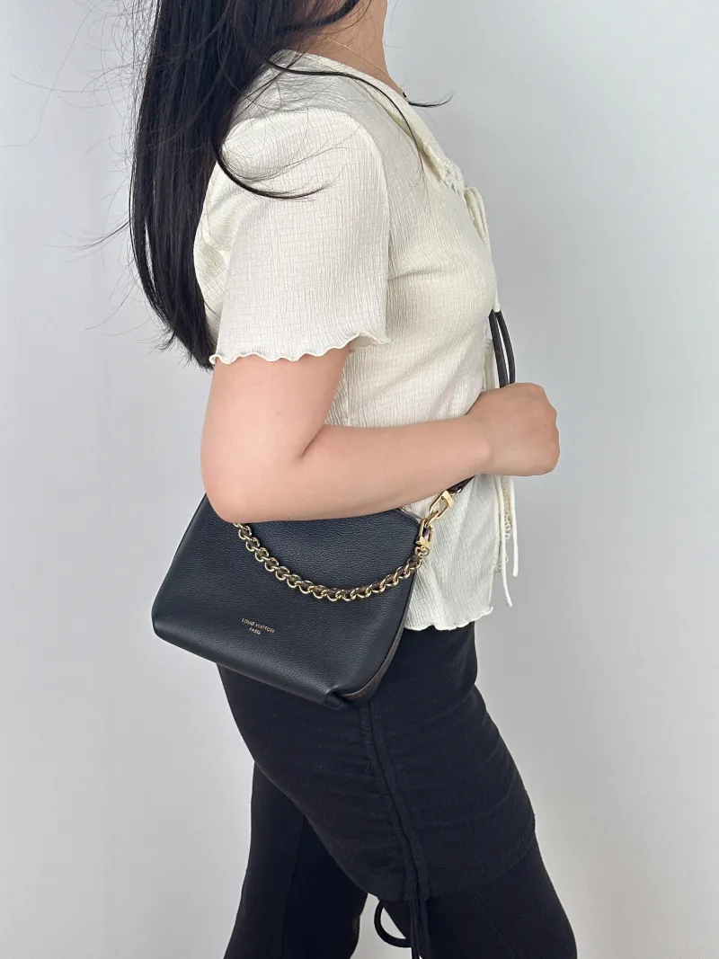 Louis Vuitton Crossbody Bag Multipass Hobo Shoulder Bag Black Calfskinmini17.5 × 9.5 × 18 cm — on-model view 1 of 2