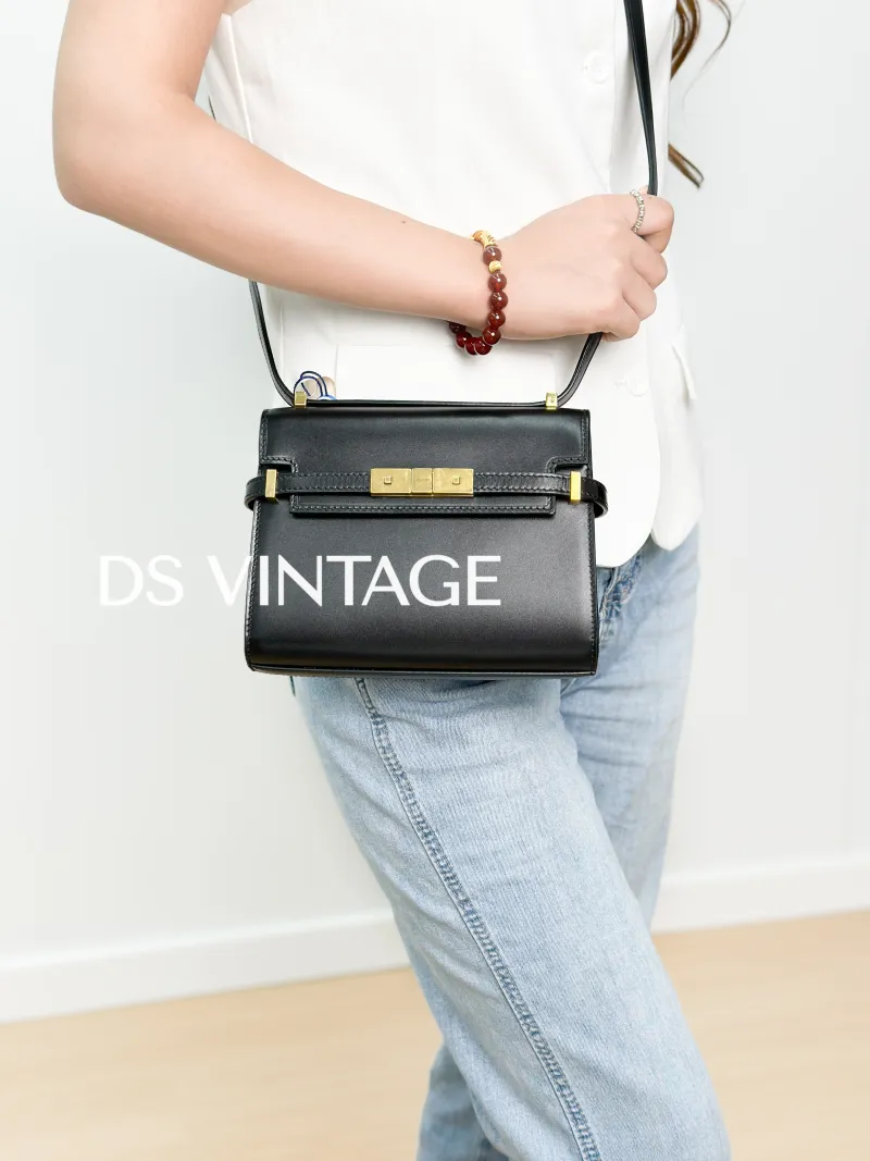 SAINT LAURENT Crossbody Bag MANHATTAN Black Calfskin Mini 19 × 14 × 4 cm — on-model view 1 of 3