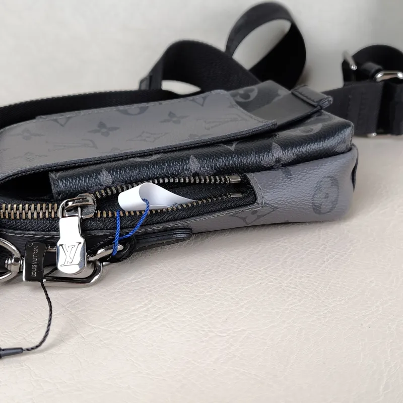Louis Vuitton Crossbody Bag Double Phone Pouch Black Monogram PVC One Size 11 × 5 × 18 cm — detail view 4 of 10