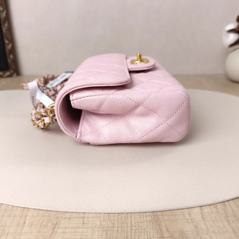 Chanel Crossbody Bag Edition mini Pink Grained Calfskin mini20 × 6 × 12 cm — cover view 5 of 12