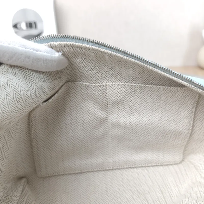 Hermès Top Handle Bag bride-a-brac Blue Canvas Small 21 × 12 × 27 cm — detail view 8 of 12