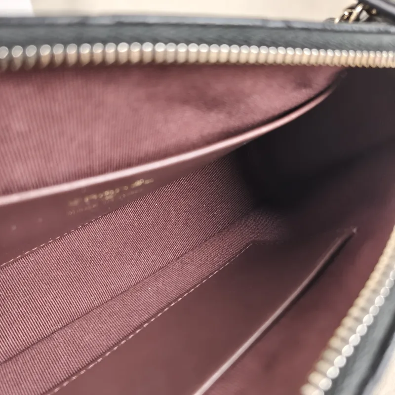 Chanel Crossbody Bag Black Grained Calfskin One Size 21 × 5.5 × 12 cm — detail view 12 of 13