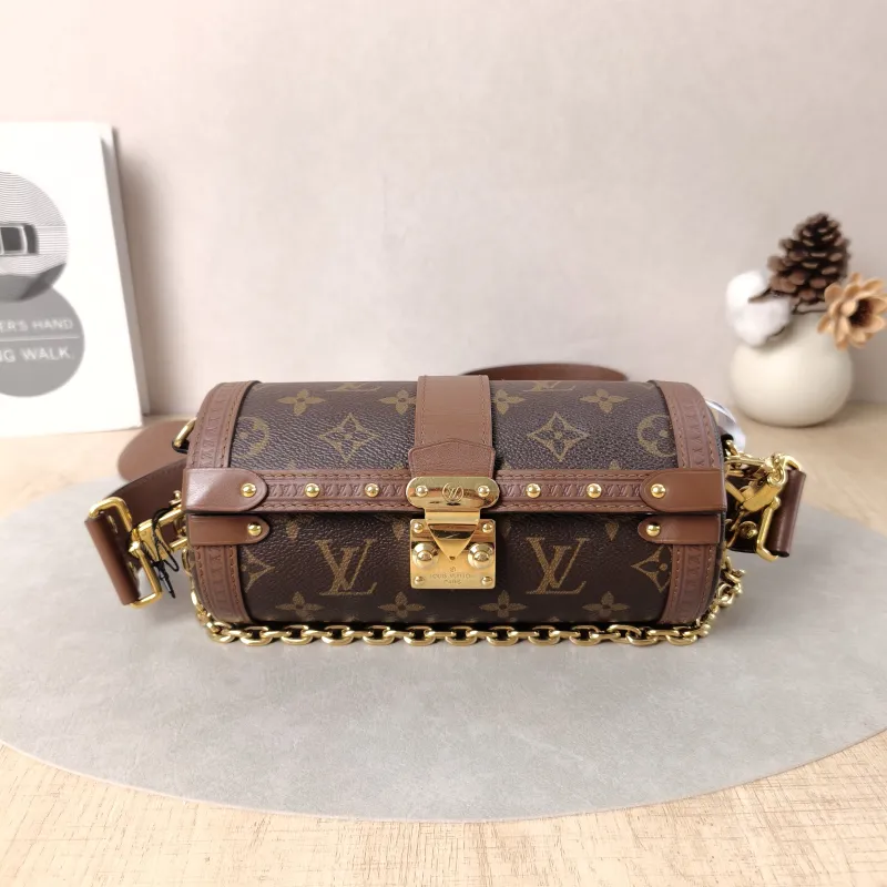 Louis Vuitton Crossbody Bag Papillon Trunk Monogram PVC Small19 × 9 × 9 cm