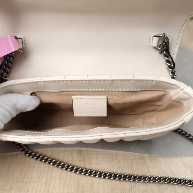 GUCCI Crossbody Bag GG Marmont Mini Marmont Mini White Calfskin Mini 16.5 × 4.5 × 9.5 cm — detail view 8 of 12