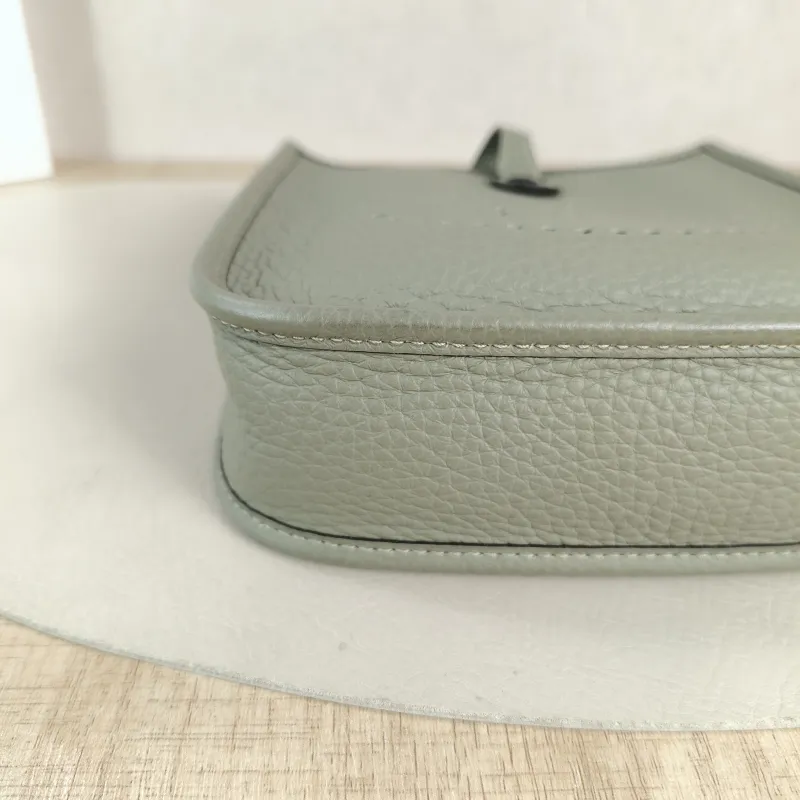 Hermès Crossbody Bag Evelyne Mini 16 Mini 16 TC Calfskin Mini 17 × 5.5 × 18 cm B — detail view 1 of 11