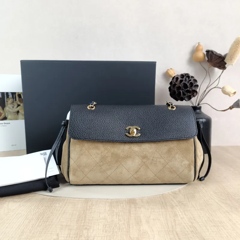 Chanel Shoulder Bag 26a Collection · Black Suede Small 29 × 10 × 17 cm — cover view 4 of 6
