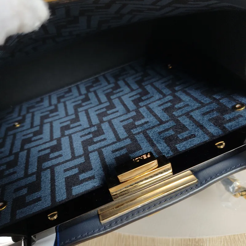 FENDI Top Handle Bag Peekaboo IS ee U Petite Calfskin Medium33.5 × 13 × 25.5 cm — detail view 8 of 8