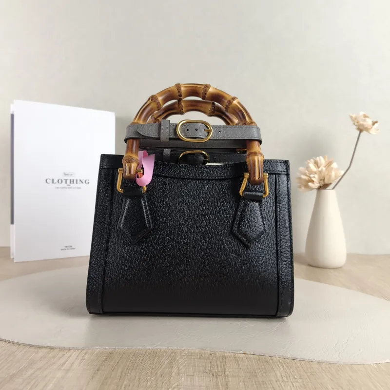 GUCCI Top Handle Bag Diana Top Handle Bag Black CC alfskin Small 20 × 10 × 16 cm — cover view 2 of 5