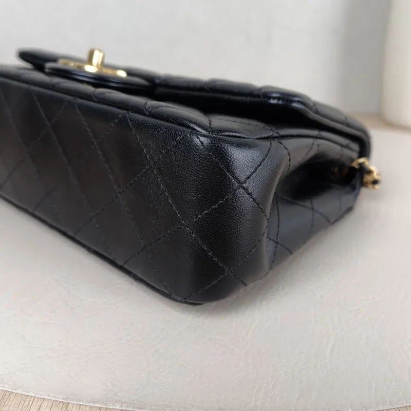 Chanel Shoulder Bag c cf Black Lambskin One Size 24 × 7 × 14.5 cm — detail view 14 of 14