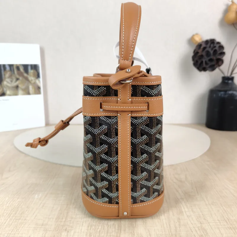 GOYARD Crossbody Bag Petit Flot Brown ine Canvas Mini 12 × 10 × 17.5 cm — detail view 4 of 12