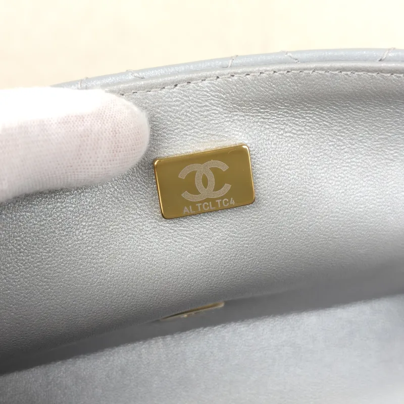 Chanel Crossbody Bag 24c mini Silver Lambskin mini 20 × 6 × 12 cm — detail view 2 of 14