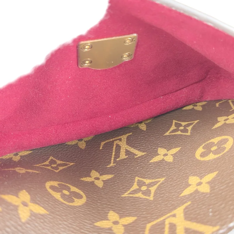 Louis Vuitton Crossbody Bag Passy Messenger Bag Monogram PVC Small 23 × 9 × 17 cm — detail view 6 of 14