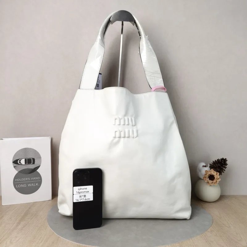 Miumiu Crossbody Bag Tote Bag White Calfskin One Size 37 × 11 × 37 cm — cover view 4 of 5