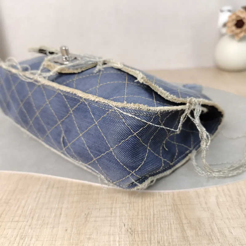 Chanel Crossbody Bag Crossbody Bag Blue 25 × 7 × 14 cm 20 — detail view 6 of 11
