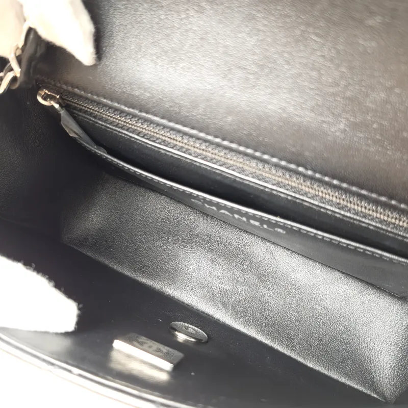 Chanel Crossbody Bag Classic Flap Large Mini CF Mini Black SL ambskin mini 20 × 6 × 12 cm — detail view 7 of 10