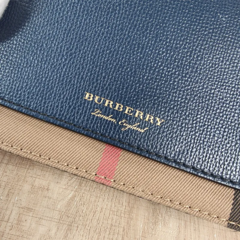 BURBERRY Crossbody Bag Crossbody Bag Colorblock Canvas One Size19 × 4 × 13 cm — detail view 10 of 12