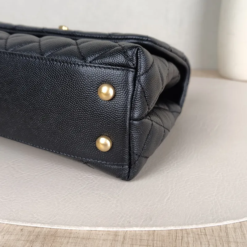 Chanel Top Handle Bag Coco Handle​Black Grained Calfskin Small24 × 10 × 14 cm — detail view 11 of 15