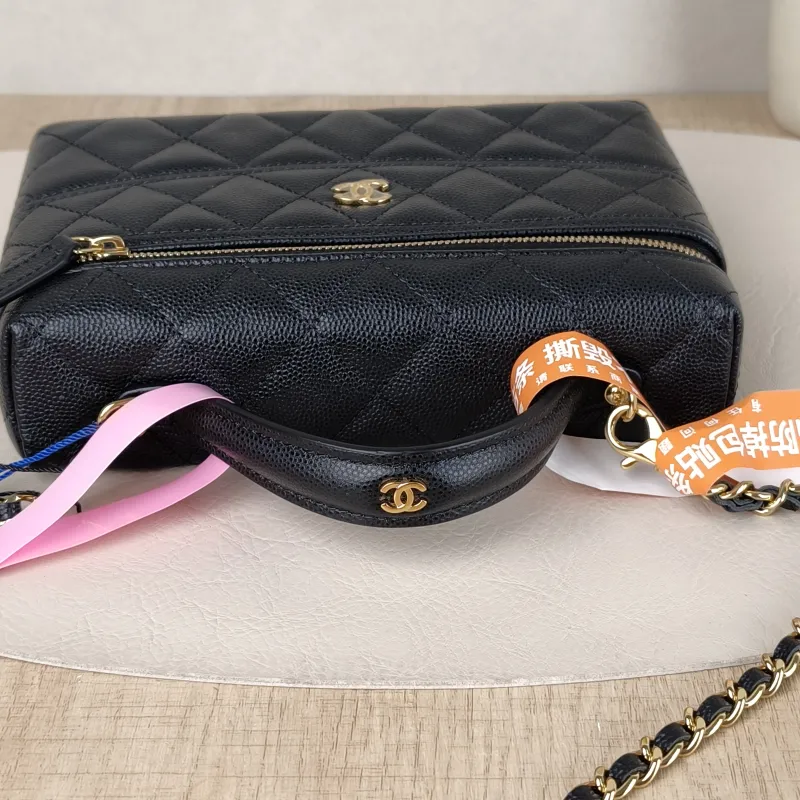 Chanel Top Handle Bag lp Black Grained Calfskin One Size19.5 × 5 × 17 cm — detail view 8 of 17