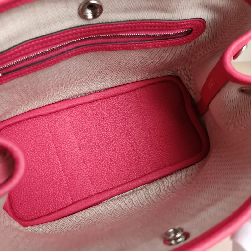 Hermès Top Handle Bag Neo Garden 23 Mini OD Rose Mexico Negonda Calfskin Mini 23 × 10 × 16 cm K — detail view 9 of 10