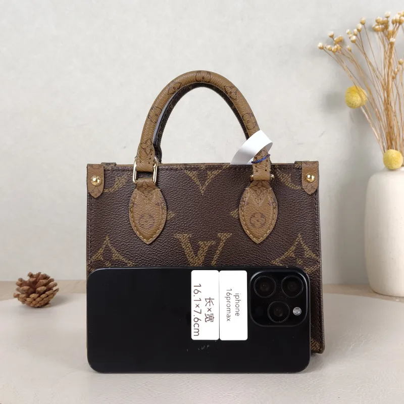 Louis Vuitton Crossbody Bag Onthego BB Monogram PVC BB 18 × 8.5 × 15 cm — cover view 5 of 5